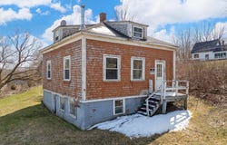 76 Fish Street, Thomaston, ME 04861