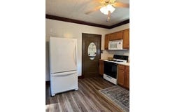 385 N 5th Street, Albion, IL 62806