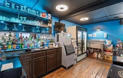 105  W Main  ST, Huntsville, AR 72740
