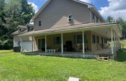 1862 E Elm Valley Road, Buchanan, MI 49107