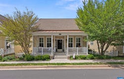 17450 LETHRIDGE CIR, Round Hill, VA 20141