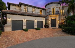 3700 NE 28th Ave, Lighthouse Point, FL 33064