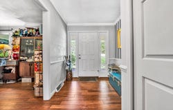 2343 Circle DR SW, Roanoke, VA 24018