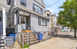 521 Fulton St, Elizabeth City, NJ 07206-1221