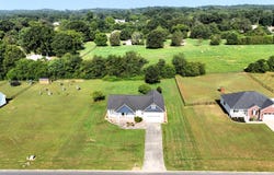 132 Hurds Pathway, Calhoun, GA 30701