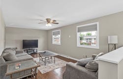 1421 Dupont St, Conway, PA 15027