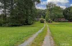 2232 Stallings Road, Matthews, NC 28104