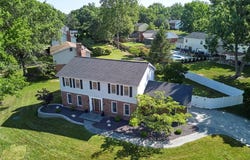 1093 Del Ebro Drive, Ballwin, MO 63011