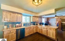 1307 S State Road, Ithaca, MI 48847