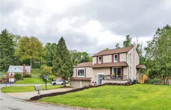 3416 Sterling Dr, Bethel Park, PA 15102