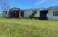 4429 Manilla Ridge Road, Leon, WV 25123