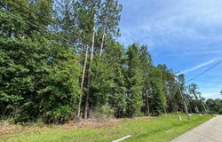 Avenue B, Waveland, MS 39576