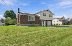 1543 Stoke Park Road, Bethlehem, PA 18017