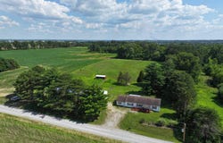 858 CR 1800 N, West Salem, IL 62476