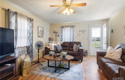 404 W Murray Lane, Sikeston, MO 63801