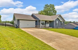 142 Breezy Lane, New Tazewell, TN 37825