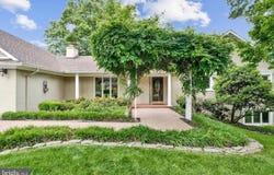 1102 CLOVER DR, MCLEAN, VA 22101