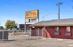 900 Union Avenue, Bakersfield, CA 93307