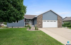 3604 W 90th St, Sioux Falls, SD 57108