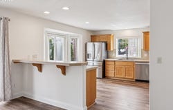 802 N 28TH AVE, Cornelius, OR 97113