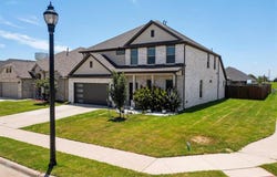 601 Hazeltine Road, Red Oak, TX 75154