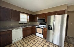 17405 E 41st Terrace, Independence, MO 64055