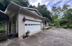 435 Simms Fork Road, Arjay, KY 40902