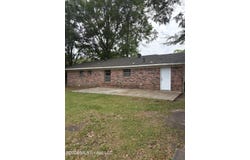 4305 Knowles Avenue, Moss Point, MS 39562