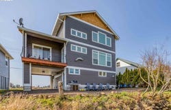 33897 RESORT DR, Cloverdale, OR 97112