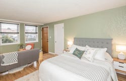 2025 SE CARUTHERS ST, Portland, OR 97214