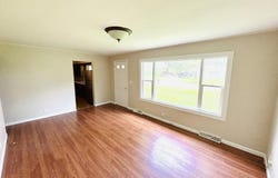 145 HICKORY Grove, Salem, IL 62881