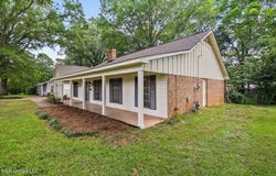 110 Parkway Drive, Jackson, MS 39211