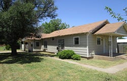 841 S 5th Avenue, Munday, TX 76371