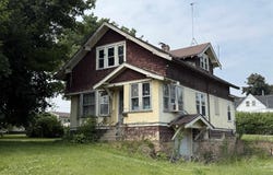 909 Harding Street, Tama, IA 52339