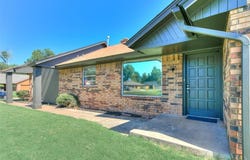 1025 hawthorne Drive, Midwest City, OK 73110
