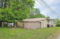 428 E 5th Avenue, Garnett, KS 66032
