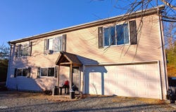 115 Gelso Court, Hawley, PA 18428
