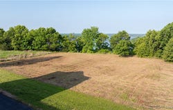 1196 Horseshoe Bend Parkway, Lake Ozark, MO 65049