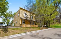 1570 E Madison Street, Eau Claire, WI 54703