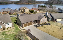 309 Chuniloti Circle, Loudon, TN 37774