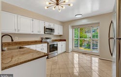 6802 KERRYWOOD CIRCLE, CENTREVILLE, VA 20121