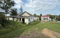 310 S State Street, Crooksville, OH 43731