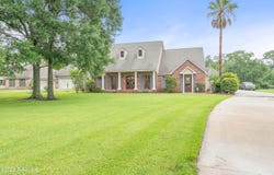 2073 Main Hwy, Arnaudville, LA 70512