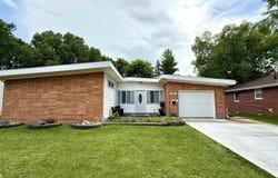 1453 3rd Street SE, Mason City, IA 50401