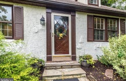 1061 CEDAR LN, NEWTOWN, PA 18940