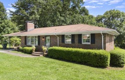 296 Grand, Cornelia, GA 30531
