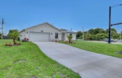 4602 SW Savona Boulevard, Port Saint Lucie, FL 34953