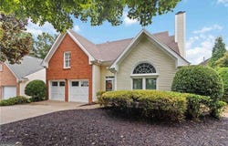 215 Ridge Point, Alpharetta, GA 30022