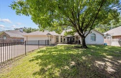 9505 Lost Trails Drive, Waco, TX 76712