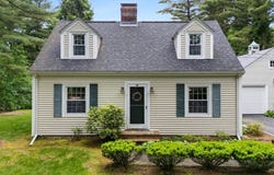 185 Chestnut St, Foxboro, MA 02035